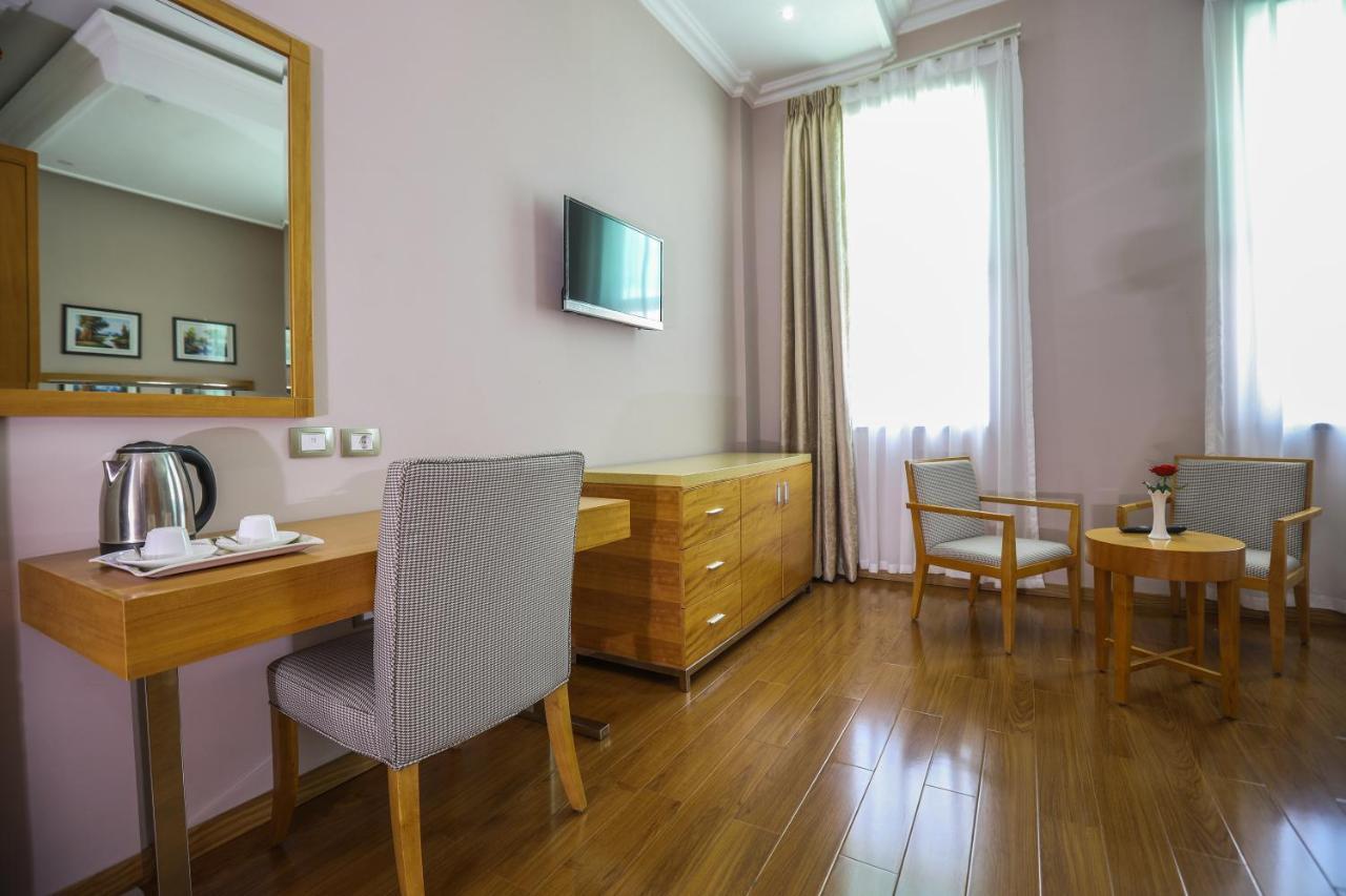 New Day Hotel アジス・アベバ エクステリア 写真