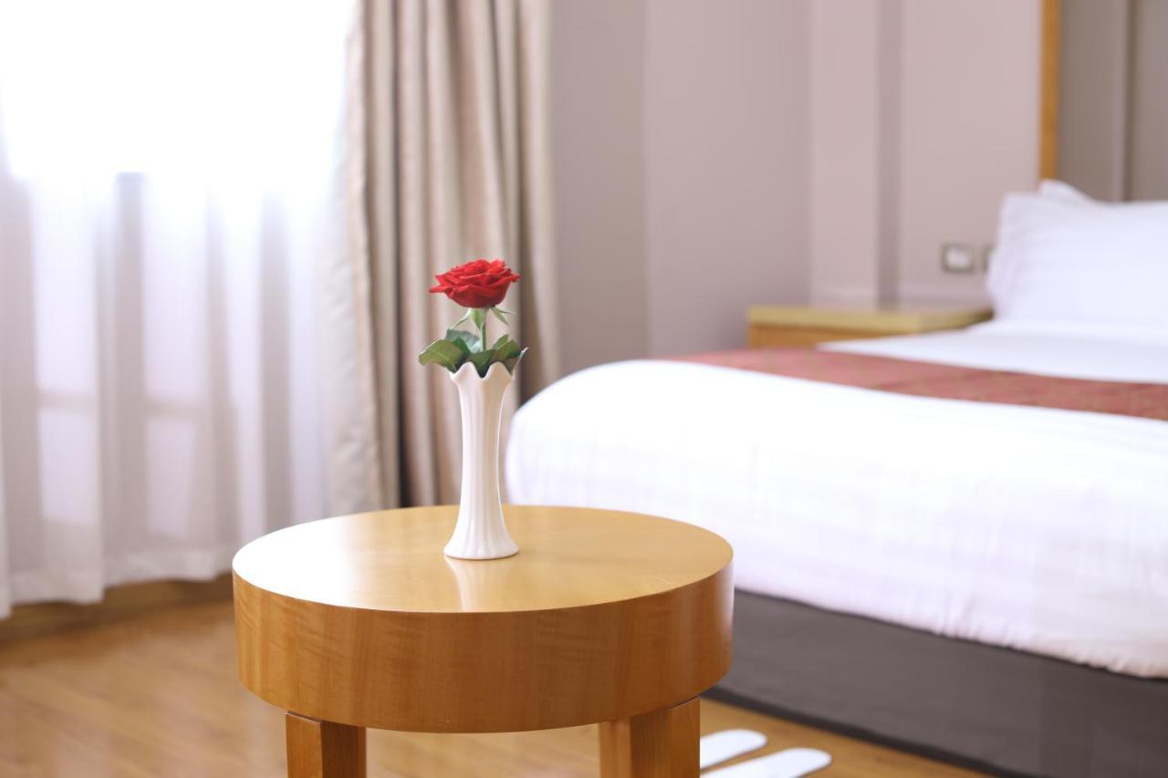 New Day Hotel アジス・アベバ エクステリア 写真